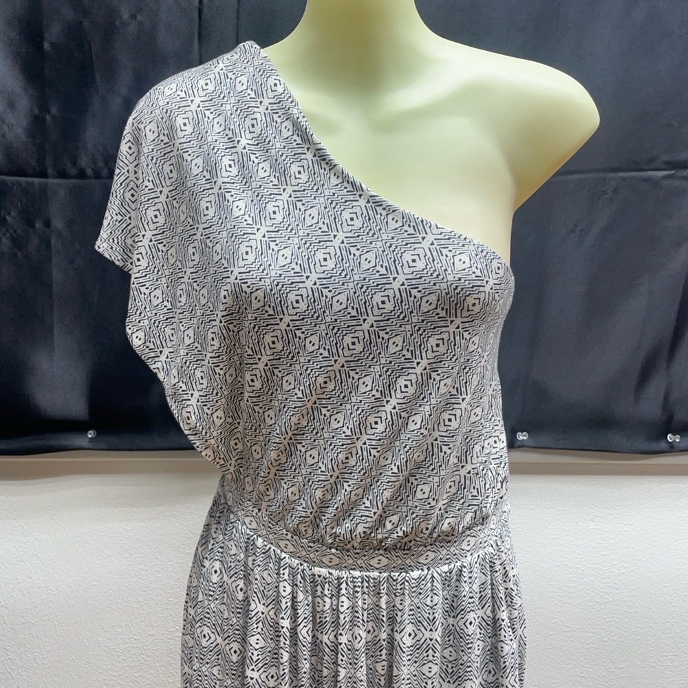 Maeve Anthro White Black White Print One Shoulder Flutter Sleeve Jumpsuit Sz M - Picture 7 of 7